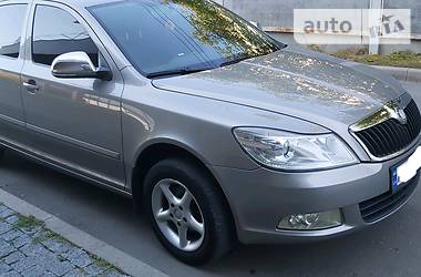 Седан Skoda Octavia 2010 в Виннице