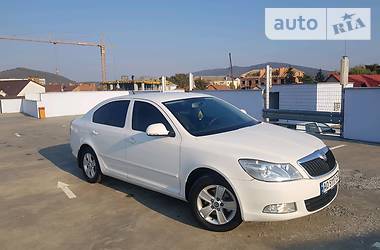 Седан Skoda Octavia 2010 в Мукачево