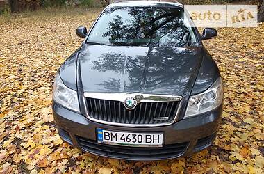 Седан Skoda Octavia 2011 в Глухове