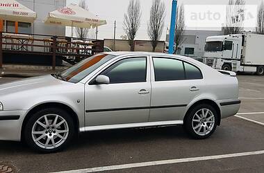 Седан Skoda Octavia 2006 в Киеве