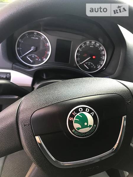 Лифтбек Skoda Octavia 2012 в Покровске