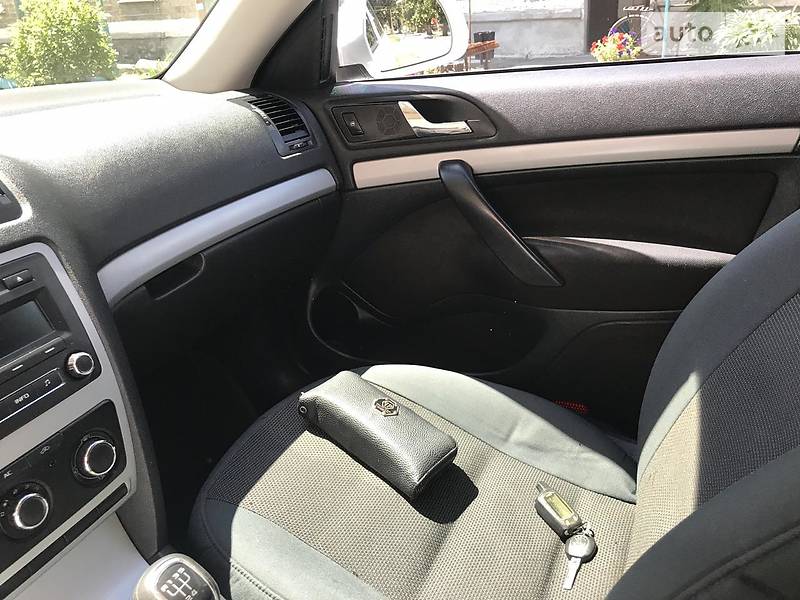 Лифтбек Skoda Octavia 2012 в Покровске