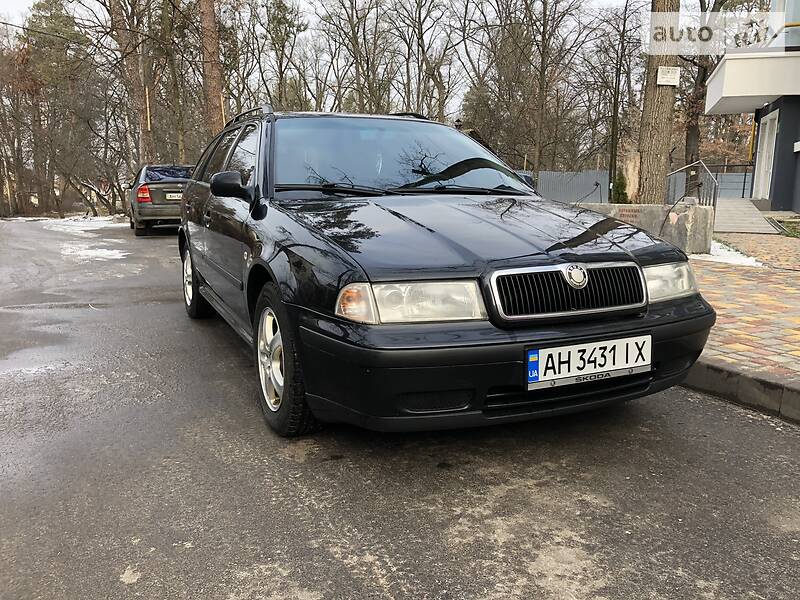 Універсал Skoda Octavia 2000 в Ірпені