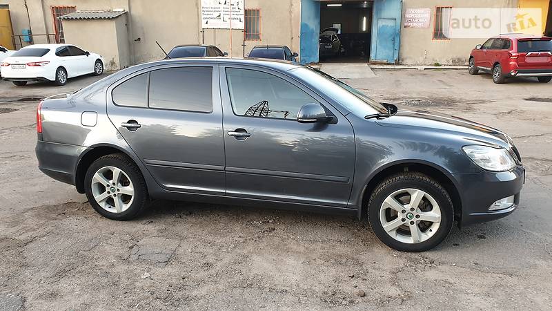 Седан Skoda Octavia 2011 в Харькове фото 3 Седан Skoda Octavia 2011 в Харькове