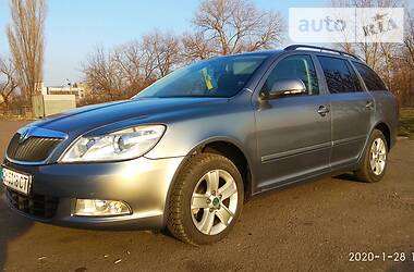 Універсал Skoda Octavia 2012 в 