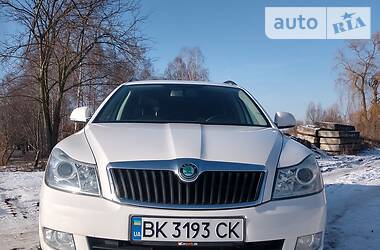 Універсал Skoda Octavia 2012 в 