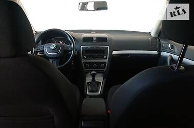 Універсал Skoda Octavia 2012 в 
