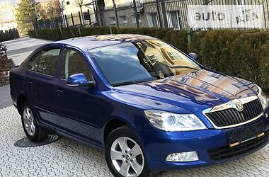 Седан Skoda Octavia 2011 в 