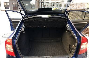 Седан Skoda Octavia 2011 в 
