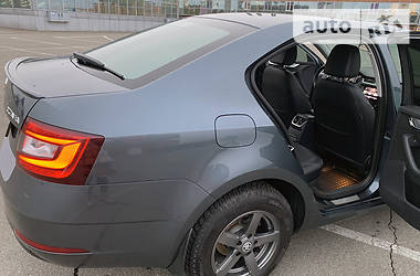 Седан Skoda Octavia 2017 в 