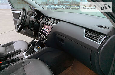 Седан Skoda Octavia 2017 в 