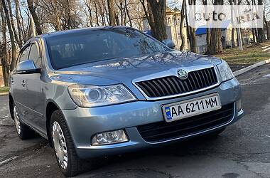 Седан Skoda Octavia 2009 в Каменском