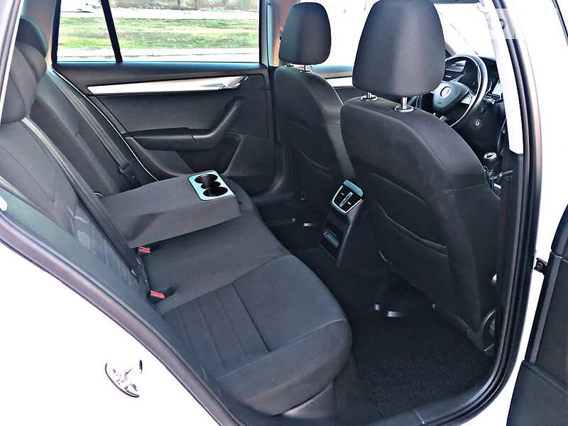 Універсал Skoda Octavia 2015 в Береговому