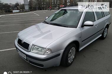 Універсал Skoda Octavia 2010 в 