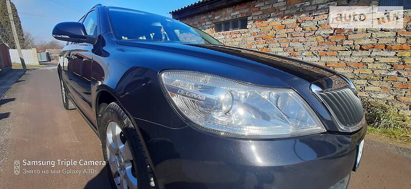 Універсал Skoda Octavia 2010 в Володимирі