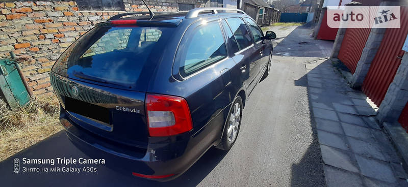 Універсал Skoda Octavia 2010 в Володимирі