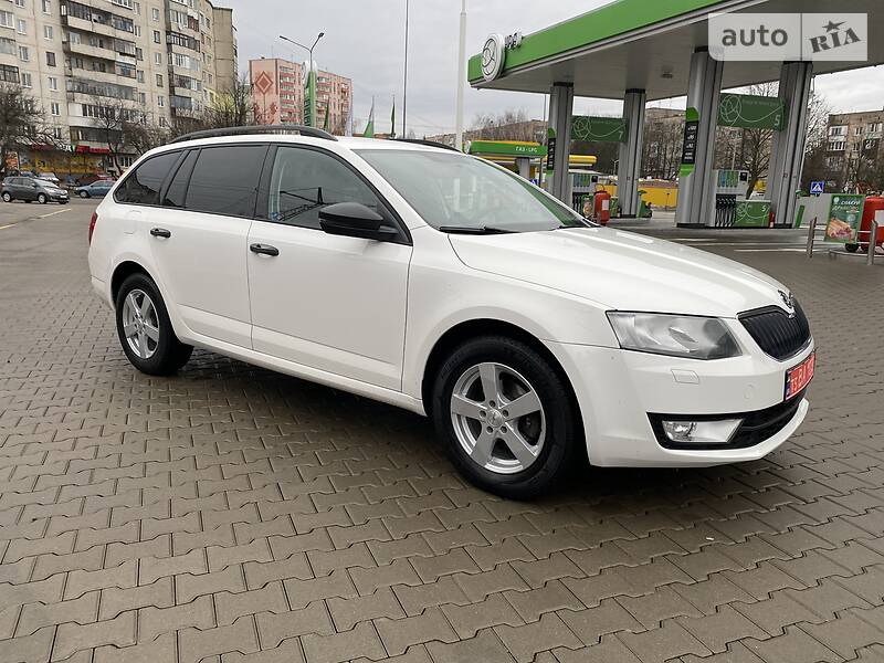 Універсал Skoda Octavia 2015 в Рівному