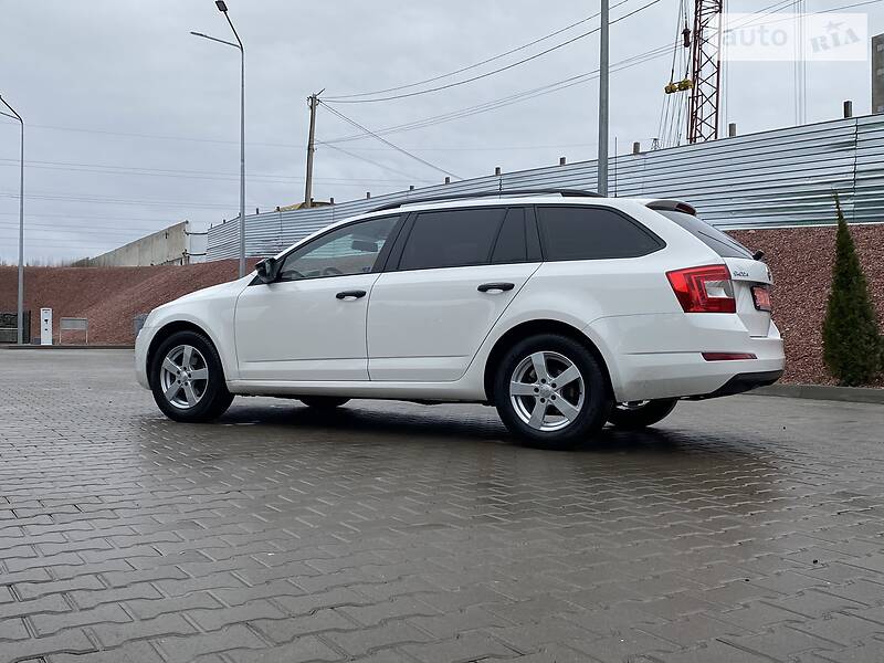 Універсал Skoda Octavia 2015 в Рівному