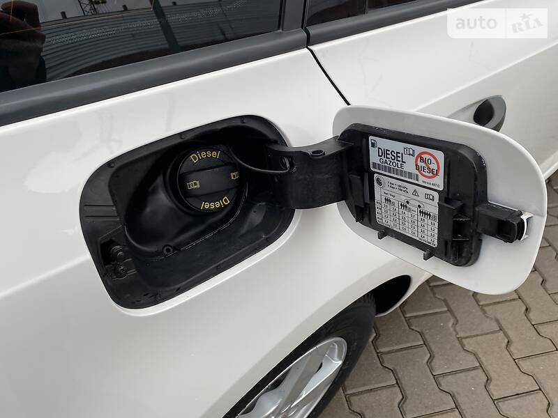 Універсал Skoda Octavia 2015 в Рівному