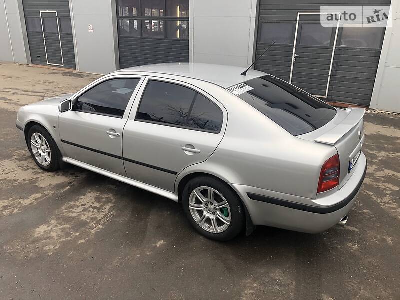 Ліфтбек Skoda Octavia 2001 в Харкові