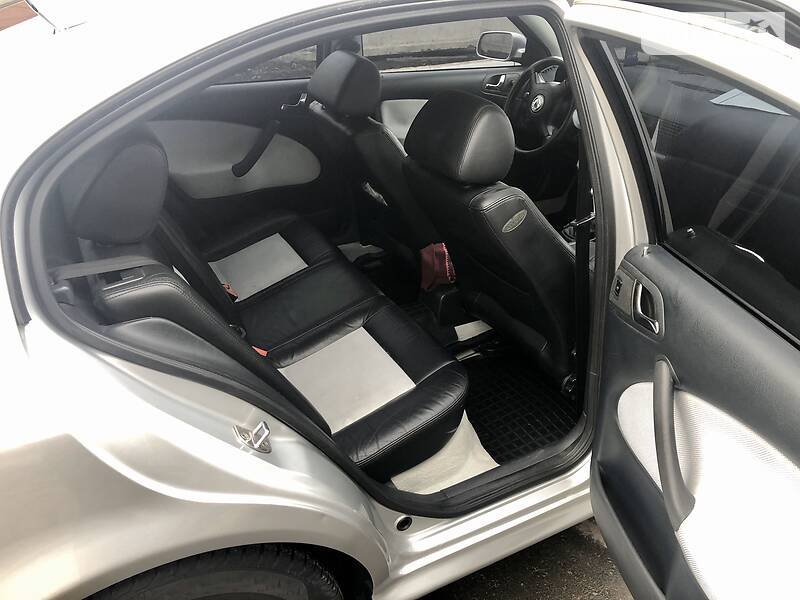Ліфтбек Skoda Octavia 2001 в Харкові