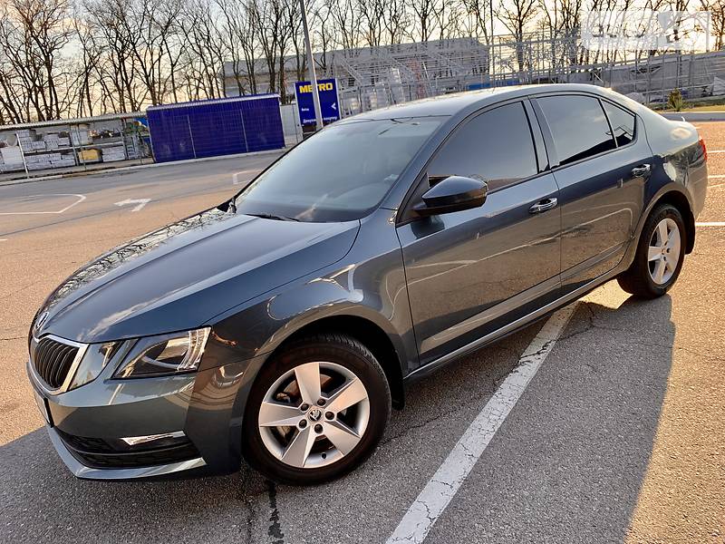 Хетчбек Skoda Octavia 2017 в Дніпрі
