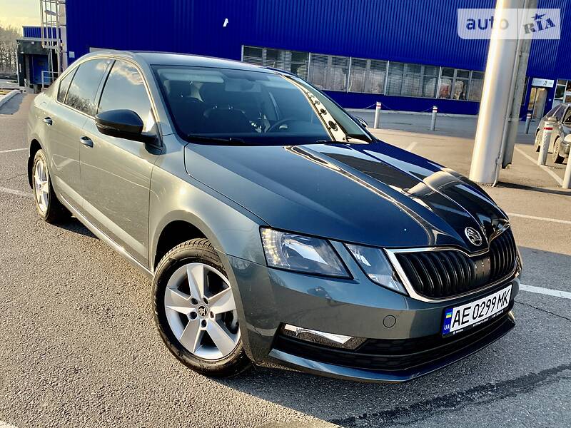 Хетчбек Skoda Octavia 2017 в Дніпрі