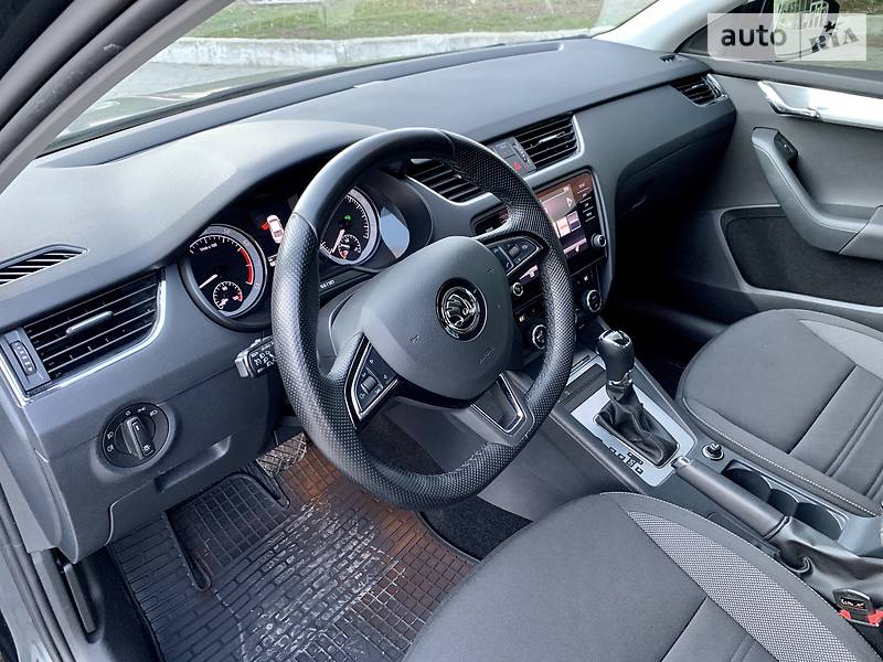Хетчбек Skoda Octavia 2017 в Дніпрі