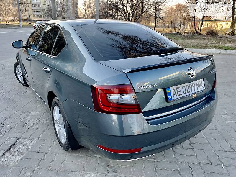 Хетчбек Skoda Octavia 2017 в Дніпрі