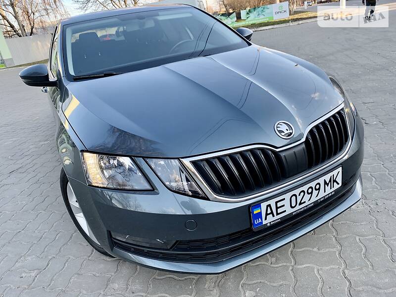 Хетчбек Skoda Octavia 2017 в Дніпрі