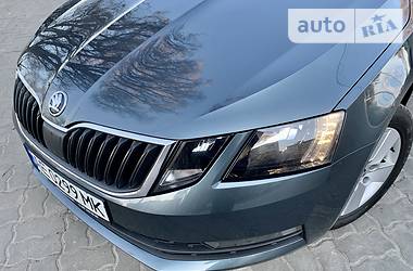 Хэтчбек Skoda Octavia 2017 в Днепре