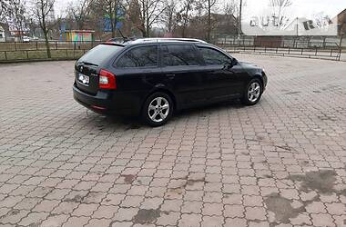 Універсал Skoda Octavia 2012 в 