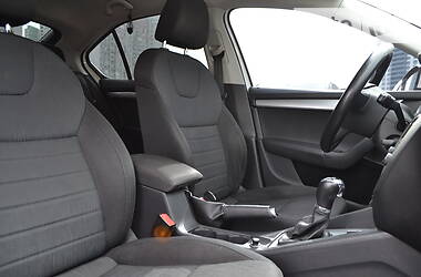 Седан Skoda Octavia 2015 в 