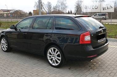 Універсал Skoda Octavia 2010 в 