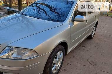 Лифтбек Skoda Octavia 2006 в Мариуполе