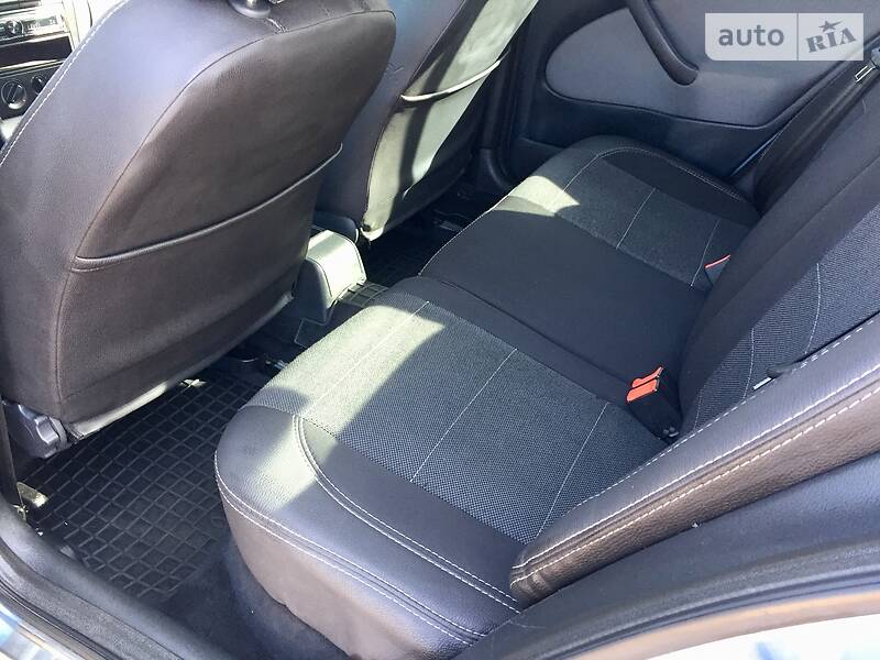 Седан Skoda Octavia 2007 в Нежине