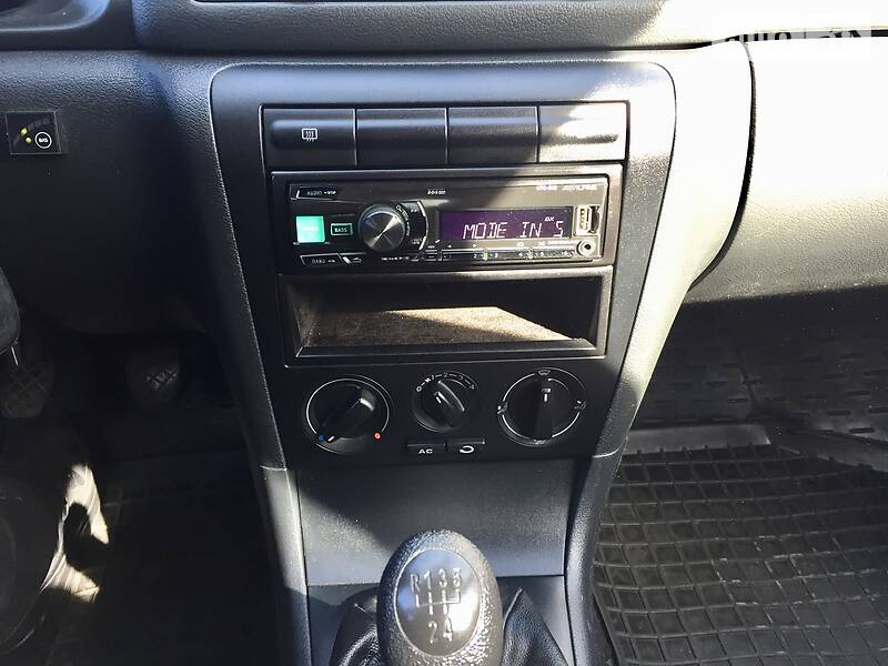 Седан Skoda Octavia 2007 в Нежине