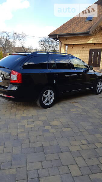 Універсал Skoda Octavia 2011 в Бердичеві