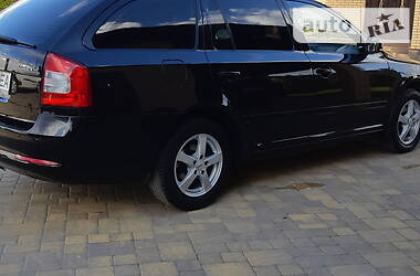 Универсал Skoda Octavia 2011 в 