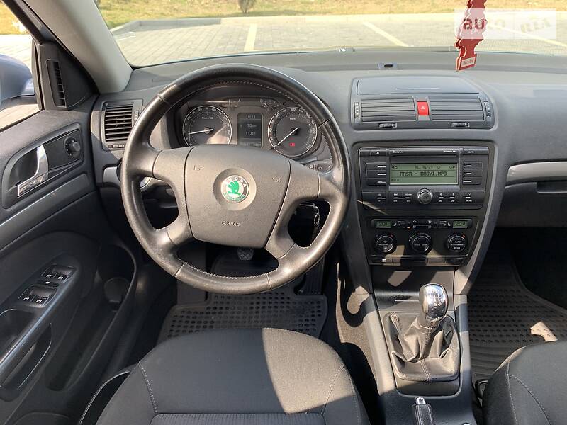 Седан Skoda Octavia 2007 в Стрию