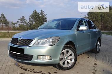 Седан Skoda Octavia 2010 в 
