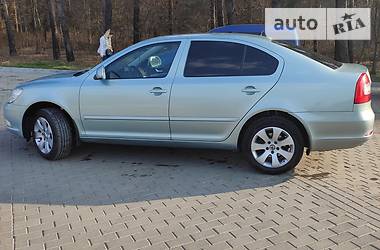 Седан Skoda Octavia 2010 в 