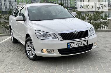 Універсал Skoda Octavia 2011 в 
