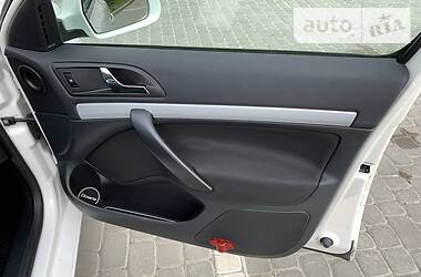 Універсал Skoda Octavia 2011 в 