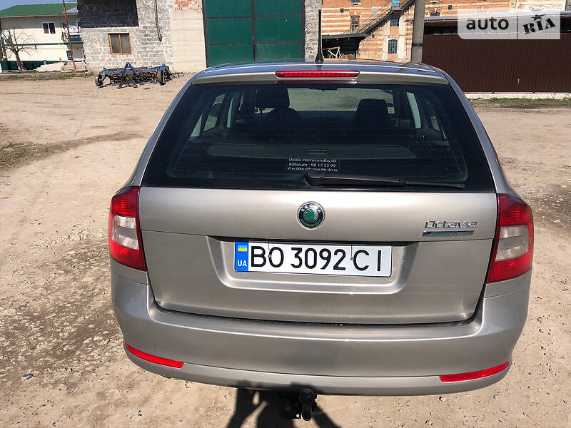 Універсал Skoda Octavia 2012 в Підгайцях