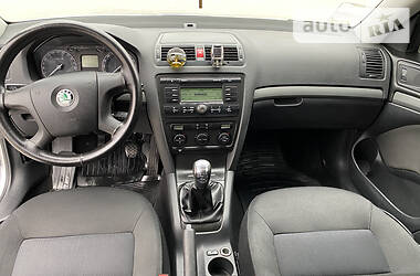 Седан Skoda Octavia 2008 в 