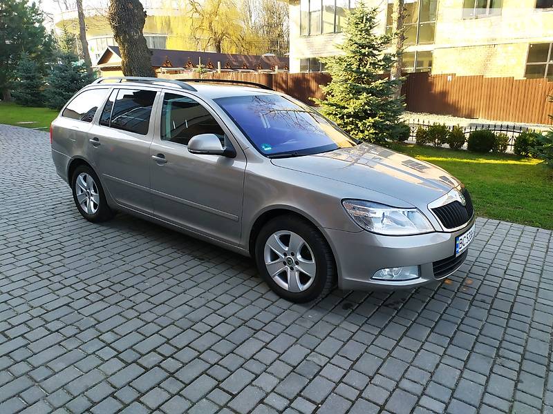 Універсал Skoda Octavia 2011 в 