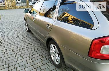 Універсал Skoda Octavia 2011 в 