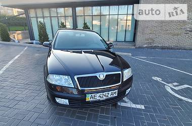 Хетчбек Skoda Octavia 2006 в 