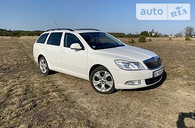 Універсал Skoda Octavia 2010 в 
